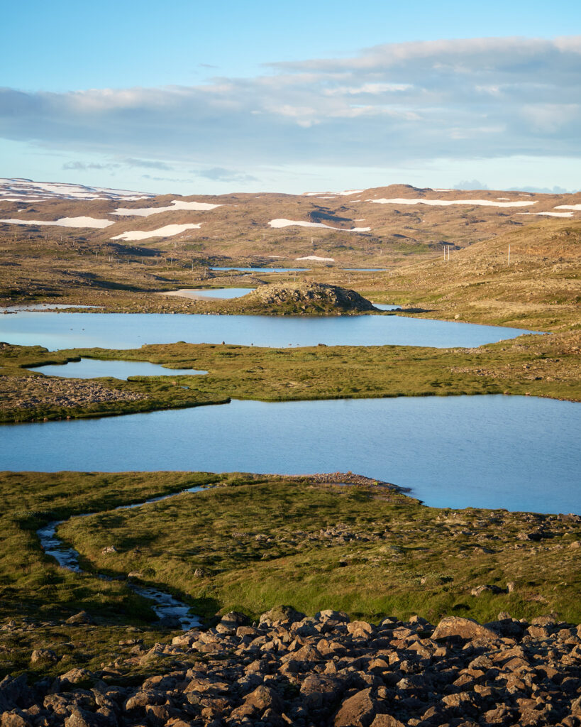 Una parada en la carretera que cruza los fiordos del oseste de Islandia