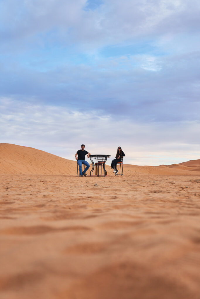 Mesa en la arena